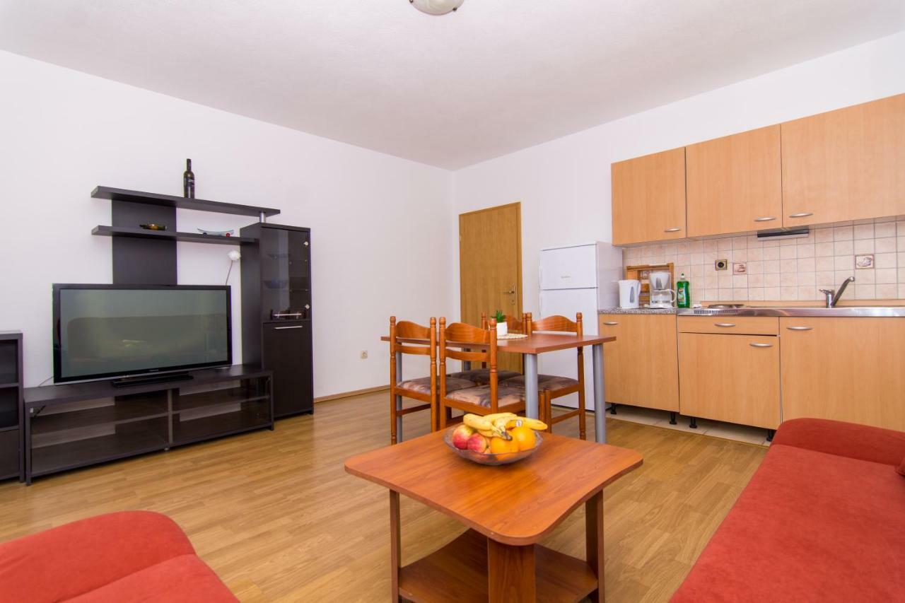 Apartments Jozic Seget Vranjica Exteriör bild