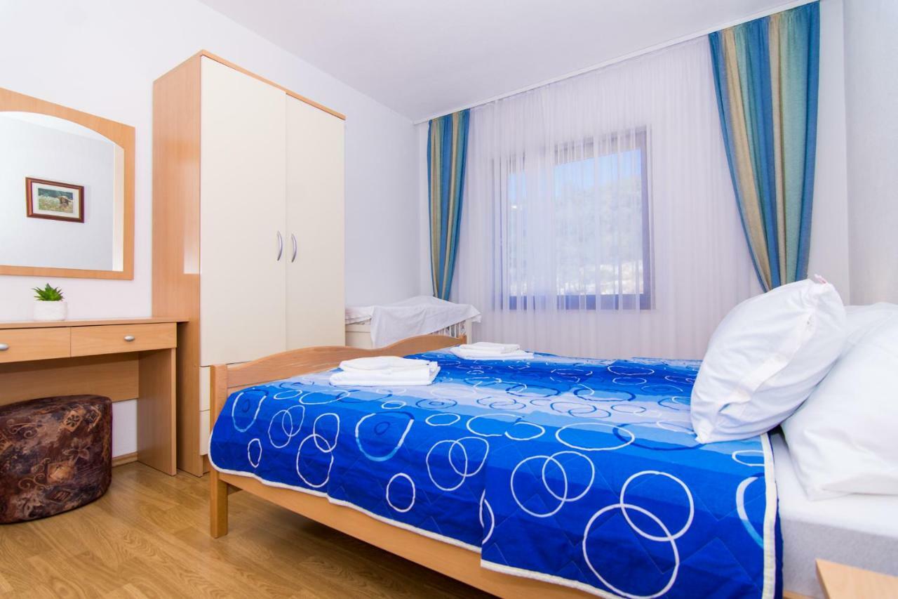 Apartments Jozic Seget Vranjica Exteriör bild