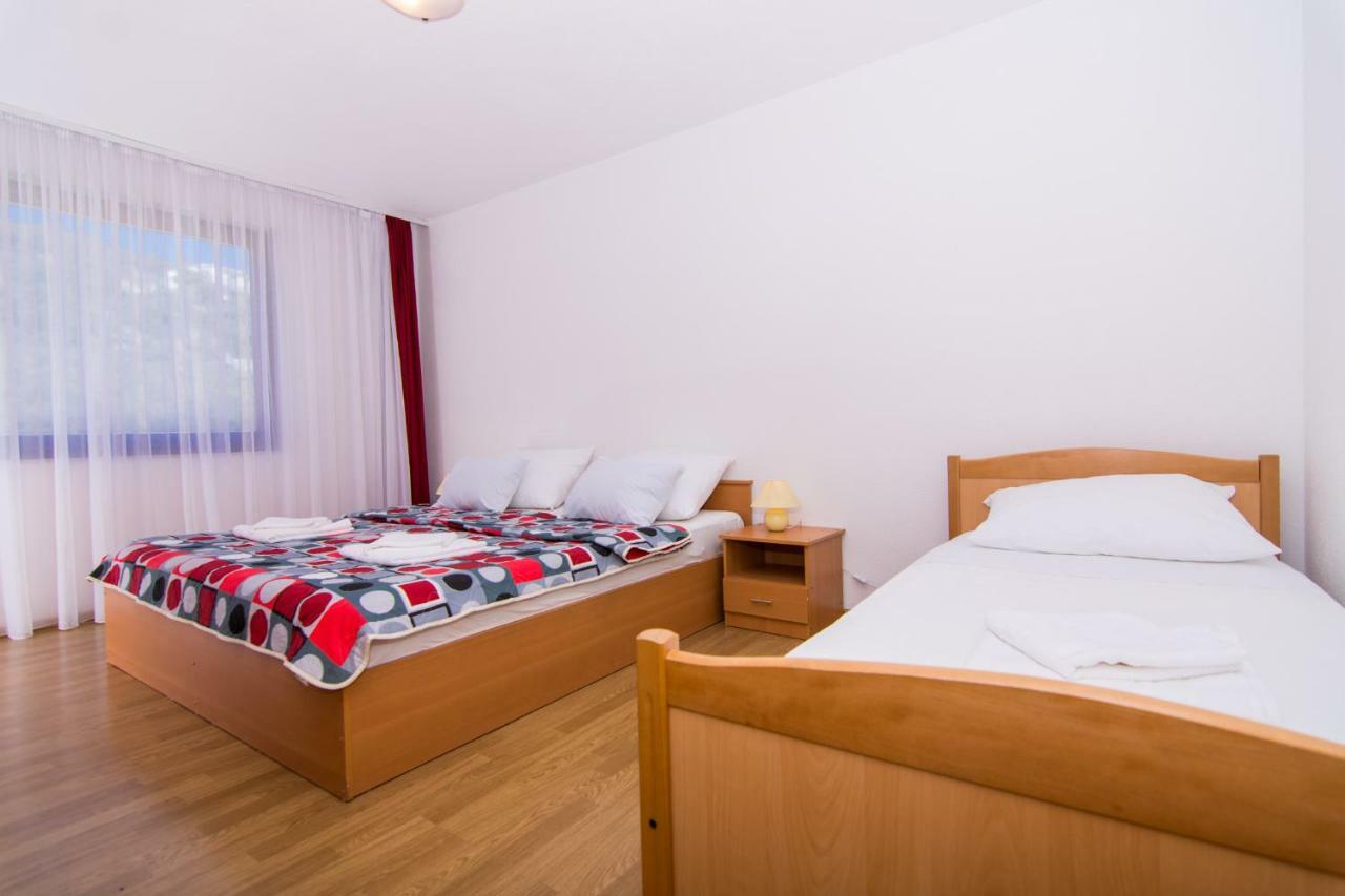 Apartments Jozic Seget Vranjica Exteriör bild